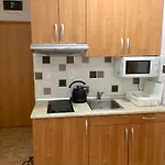 شقة Safran *
